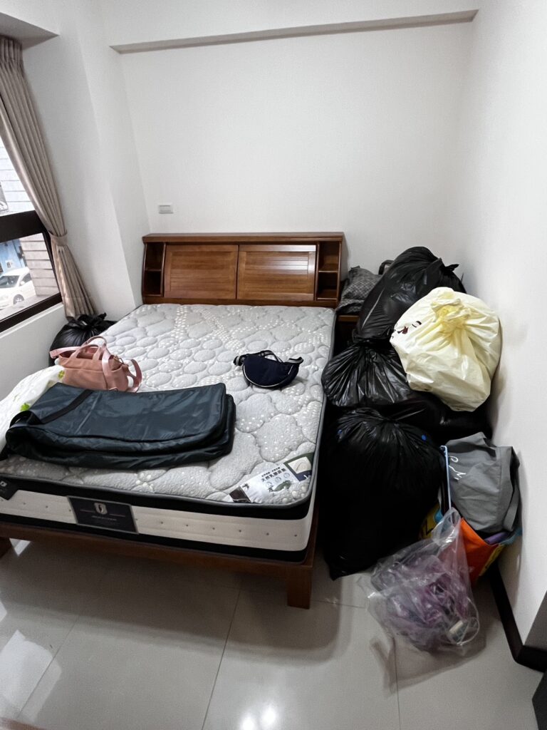 精緻搬家公司如何解決老公寓難題？周家搬遷實錄｜群翔精緻搬家